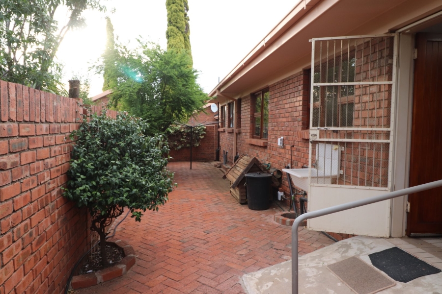 3 Bedroom Property for Sale in Heuwelsig Free State